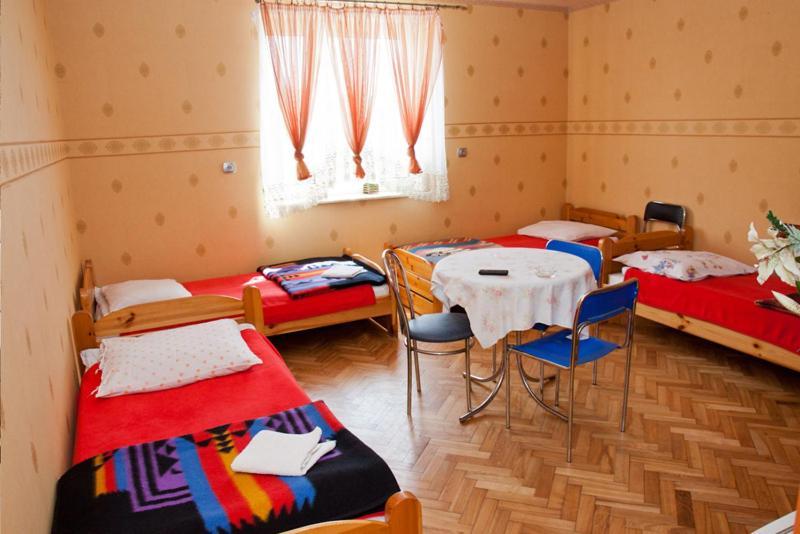 Pokoje Goscinne Amader Zambrow Exterior foto